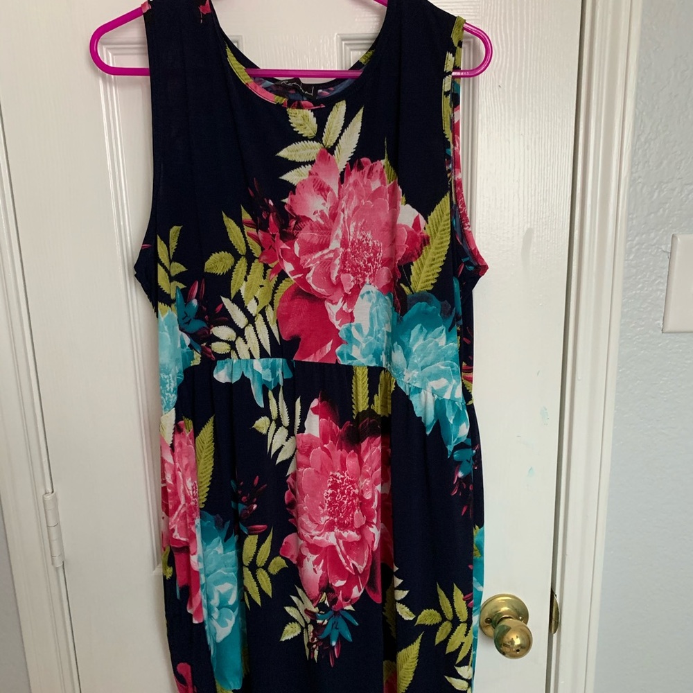 Floral sleeveless dress